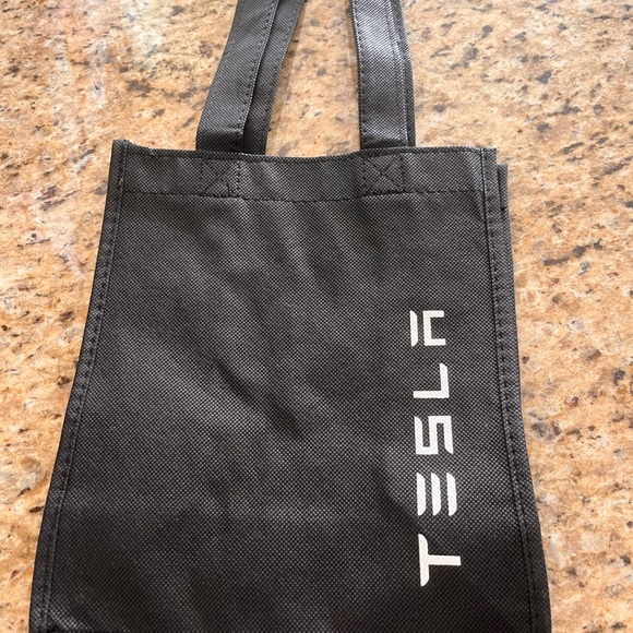 Tesla ball cap - Picture 3 of 5